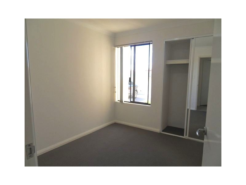 1/2 Sampson Close, Midland WA 6056