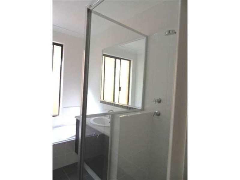 1/2 Sampson Close, Midland WA 6056