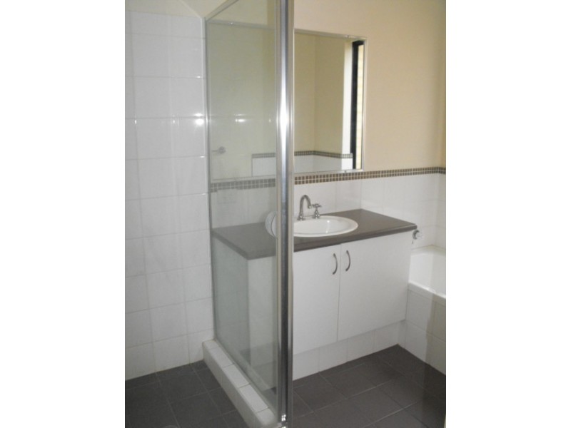 4/50 Sayer St, Midland WA 6056