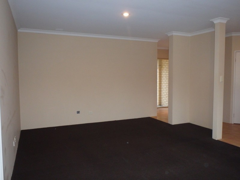 9C Doust Street, Cannington WA 6107