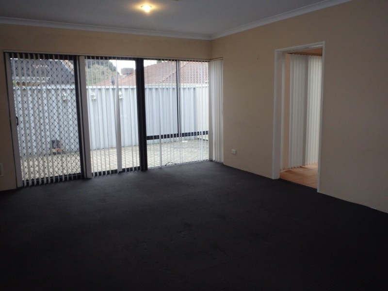 9C Doust Street, Cannington WA 6107