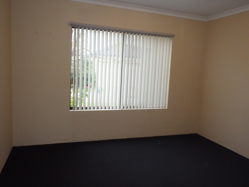 9C Doust Street, Cannington WA 6107