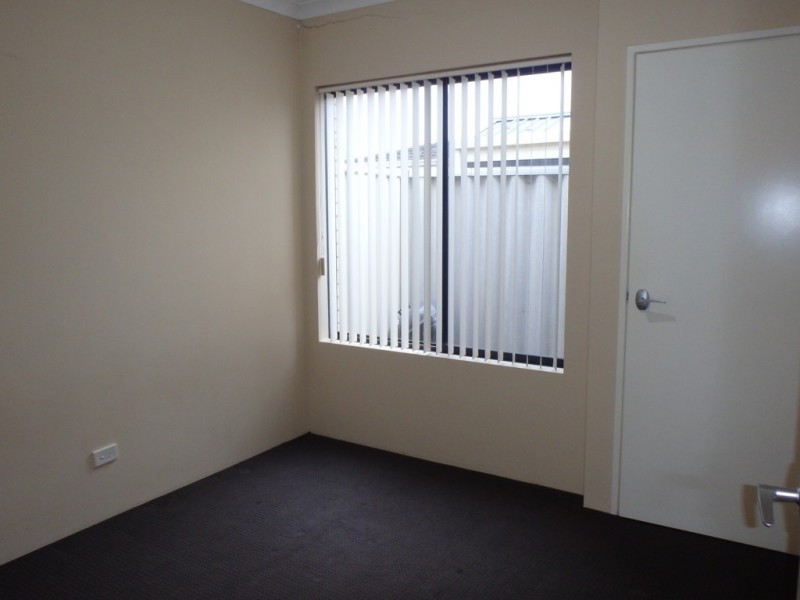 9C Doust Street, Cannington WA 6107