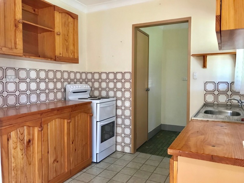 8 Markham Way, Swan View WA 6056