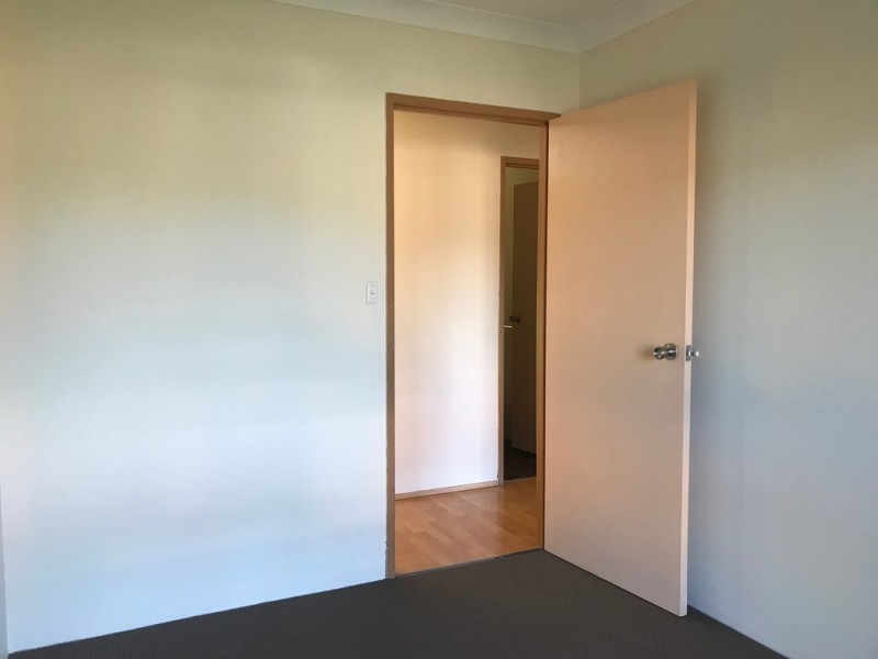 8 Markham Way, Swan View WA 6056