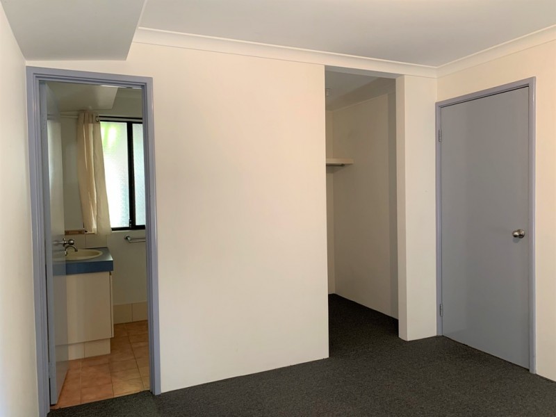 16 Hodges St, Middle Swan WA 6056