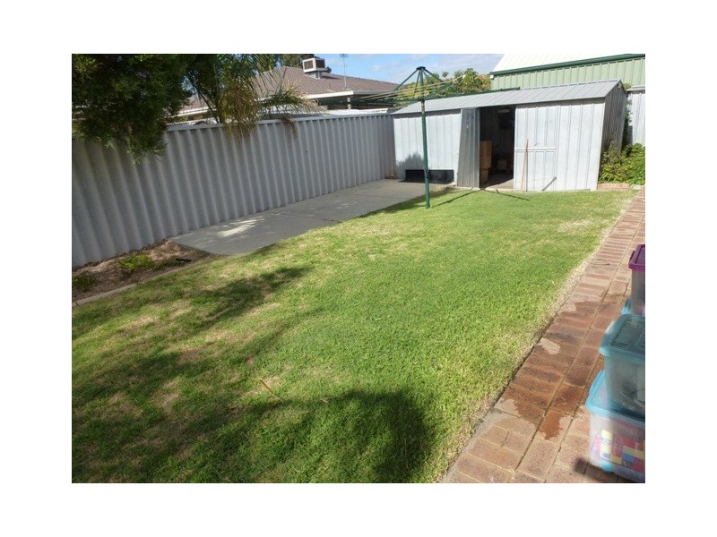 35 Reveley, Seville Grove WA 6112