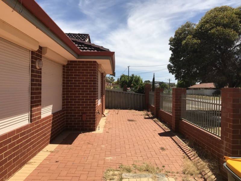18B Templeman Place, Midland WA 6056