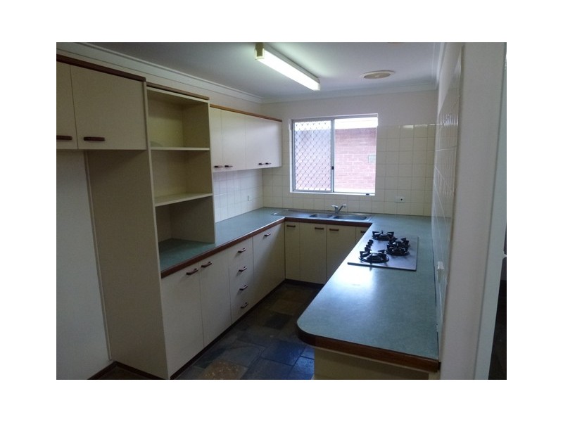 3 Chalfont Way, Swan View WA 6056