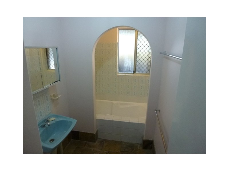 3 Chalfont Way, Swan View WA 6056