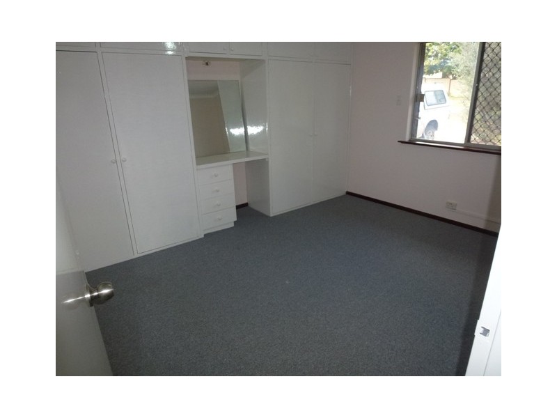 3 Chalfont Way, Swan View WA 6056