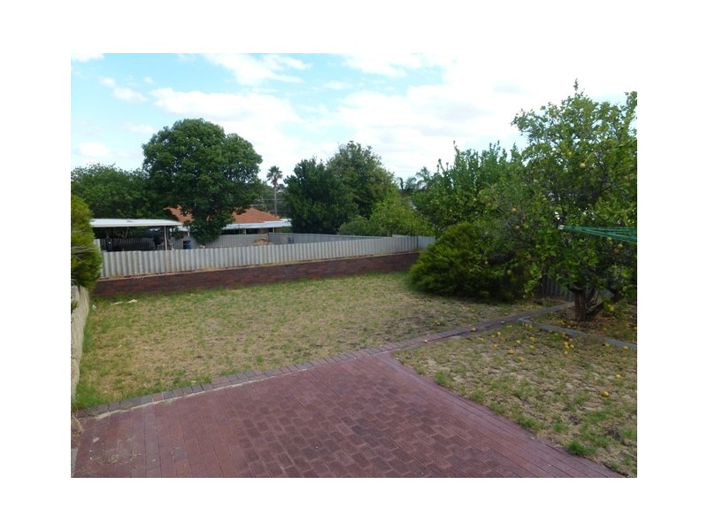 3 Chalfont Way, Swan View WA 6056