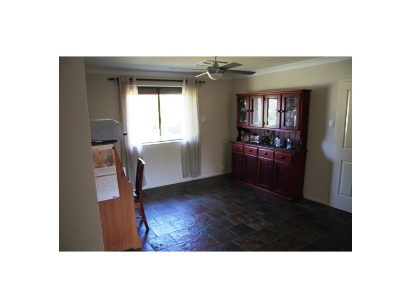 7 ELLESMERE ROAD, Swan View WA 6056