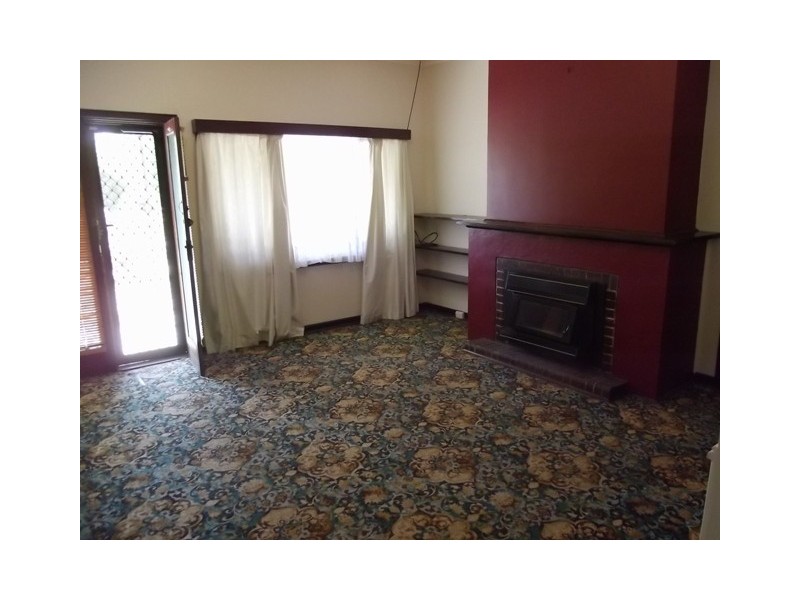 25 Spring Avenue, Midland WA 6056