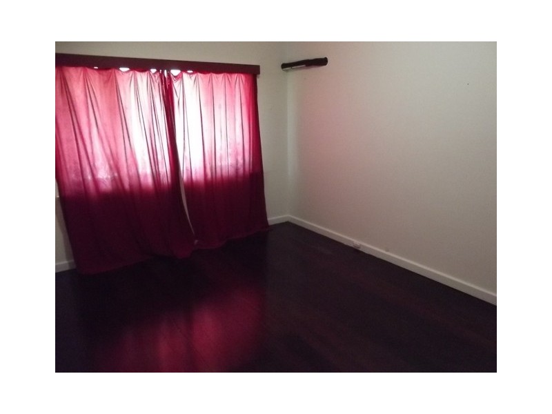 25 Spring Avenue, Midland WA 6056