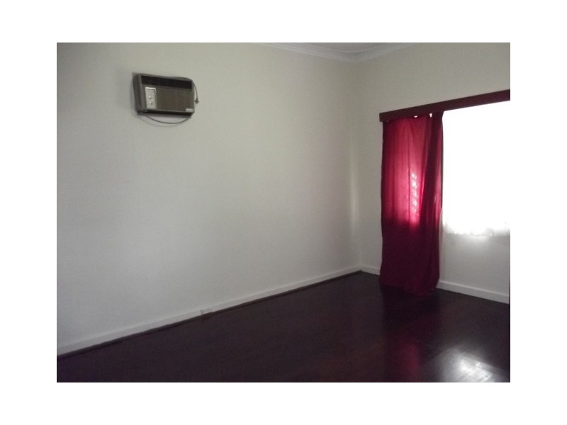 25 Spring Avenue, Midland WA 6056