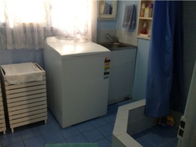 25 Spring Avenue, Midland WA 6056