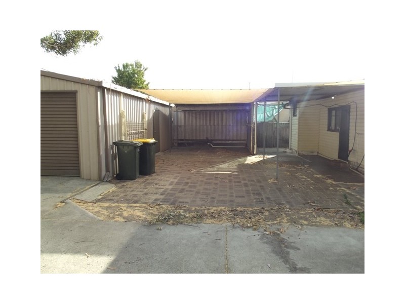 25 Spring Avenue, Midland WA 6056