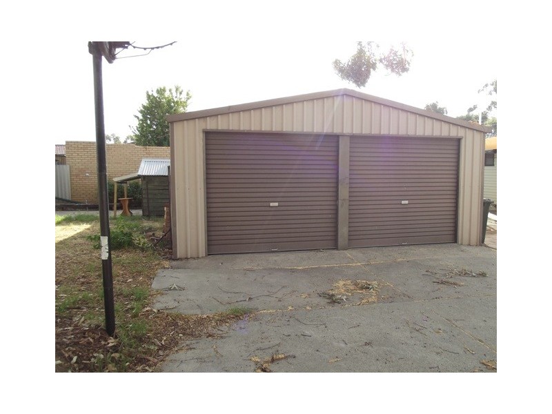 25 Spring Avenue, Midland WA 6056