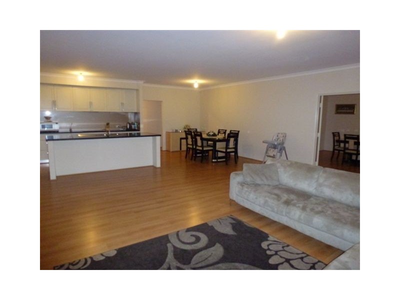 5 Reflections Road, Southern River WA 6110