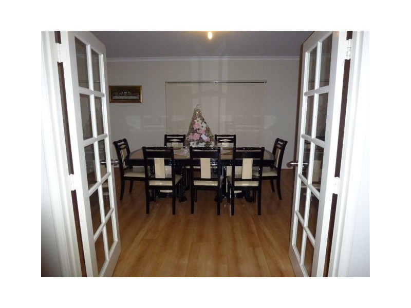 5 Reflections Road, Southern River WA 6110