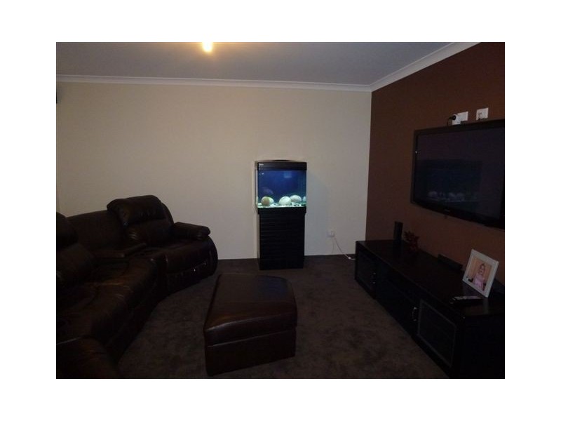 5 Reflections Road, Southern River WA 6110