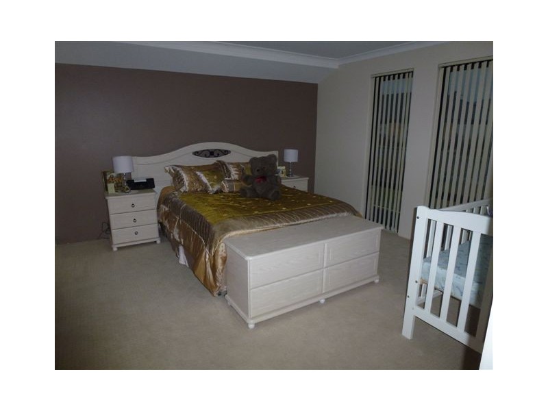 5 Reflections Road, Southern River WA 6110