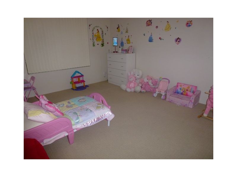 5 Reflections Road, Southern River WA 6110