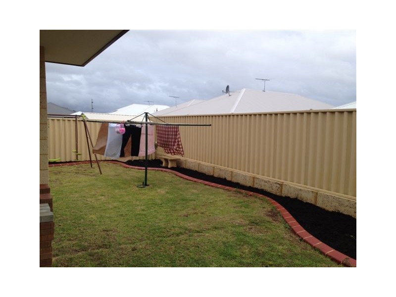 5 Reflections Road, Southern River WA 6110