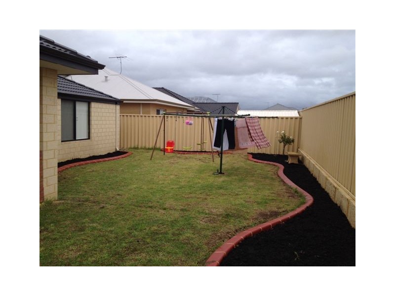 5 Reflections Road, Southern River WA 6110