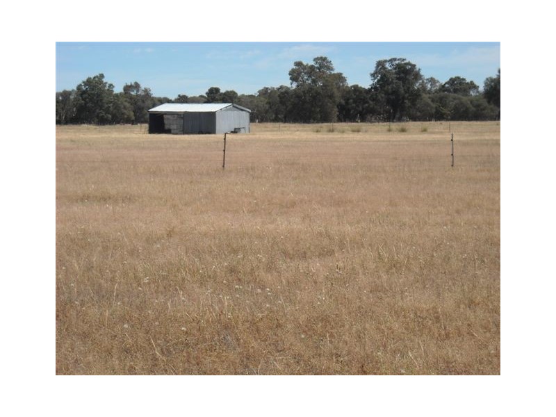 255 Sullivan Rd, Gingin WA 6503