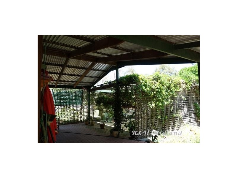 15 Birch Place, Stoneville WA 6081