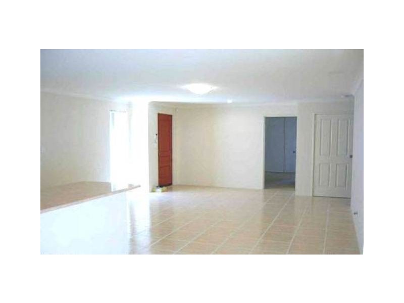 2/39 Ferguson Street, Midvale WA 6056