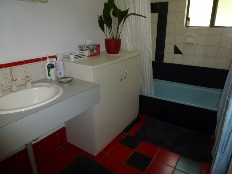 1115 Katharine Street, Bellevue WA 6056