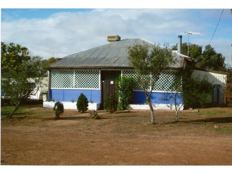 11 Elder Street, Mullewa WA 6630