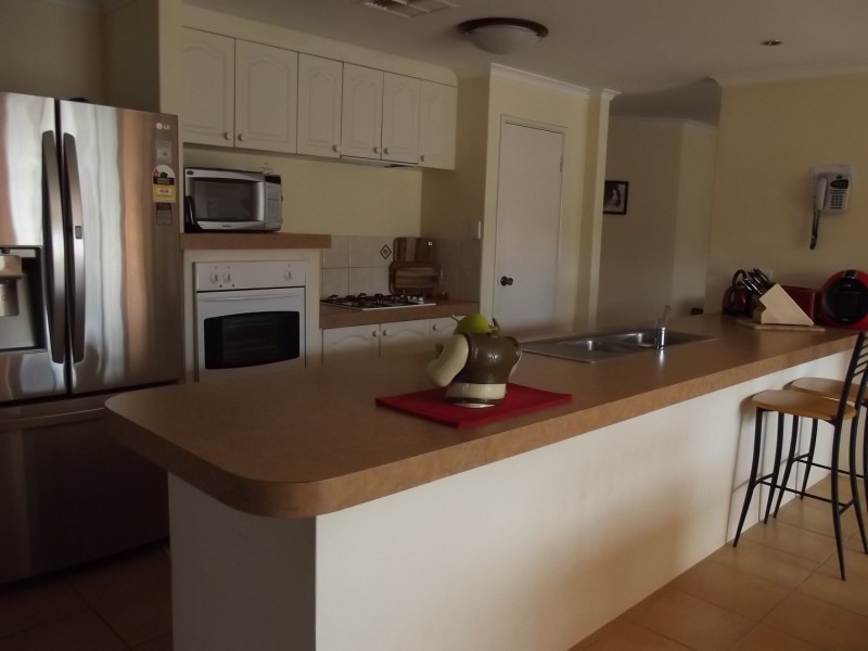 15 Frankland Place, Jane Brook WA 6056