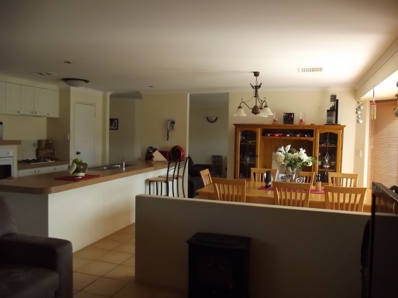 15 Frankland Place, Jane Brook WA 6056