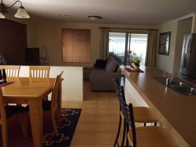 15 Frankland Place, Jane Brook WA 6056