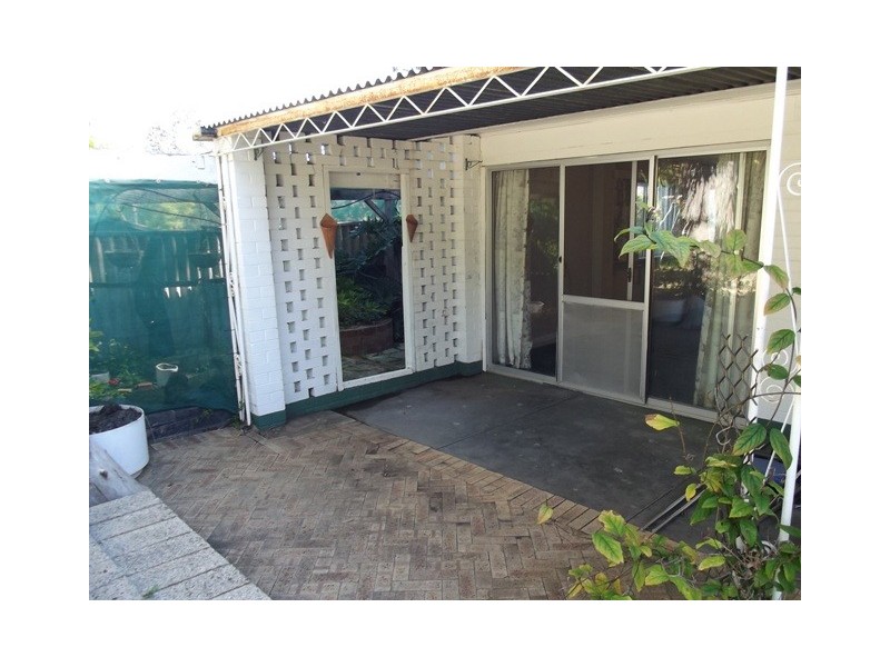 4 The Crescent, Helena Valley WA 6056