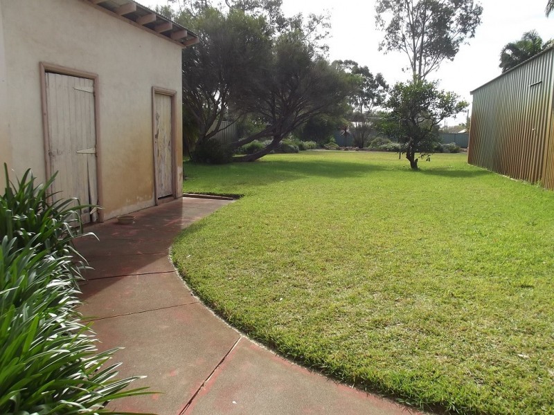 42 Kidman Avenue, South Guildford WA 6055