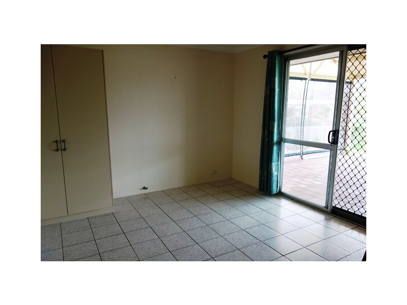 14 Abingdon Road, Swan View WA 6056