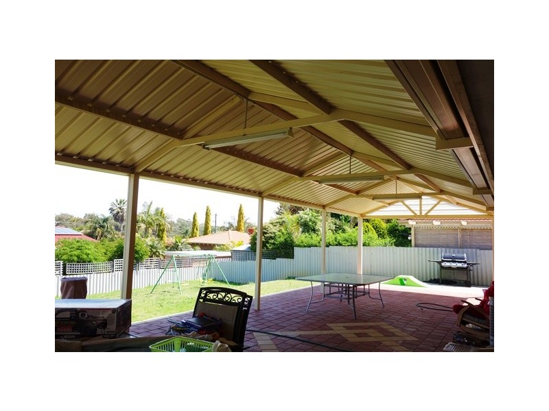 14 Abingdon Road, Swan View WA 6056