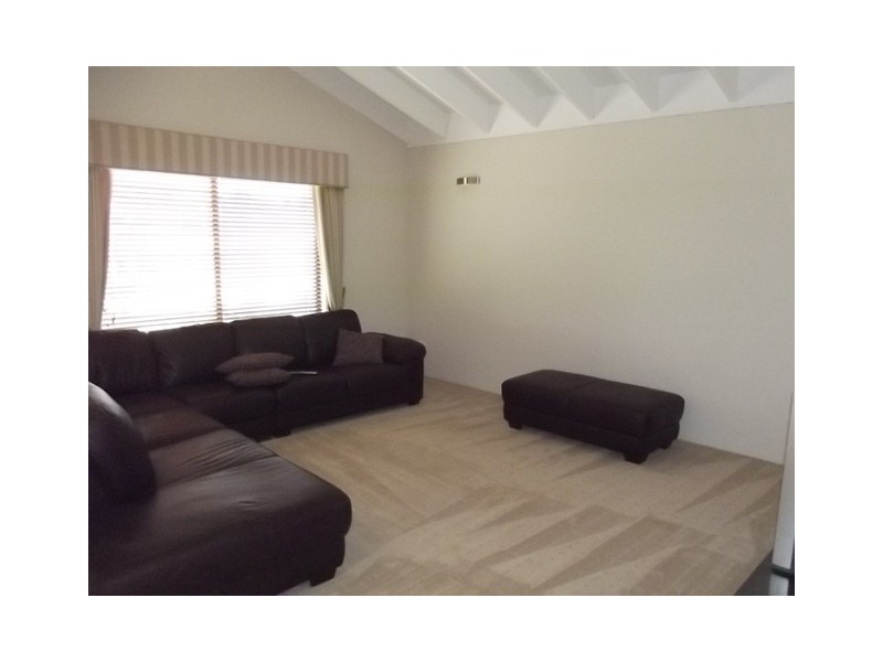 2931 West Swan Road, Caversham WA 6055