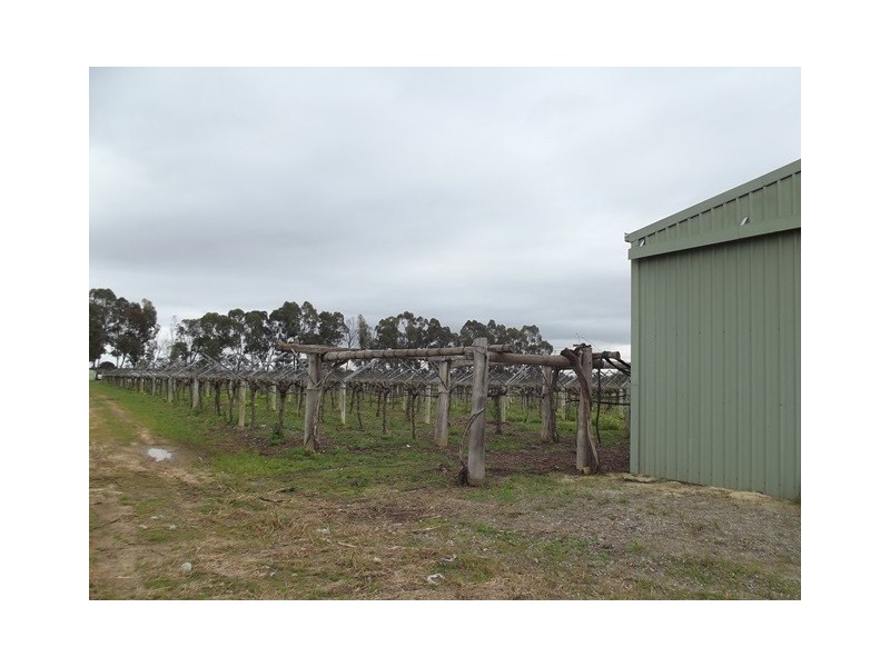 2931 West Swan Road, Caversham WA 6055