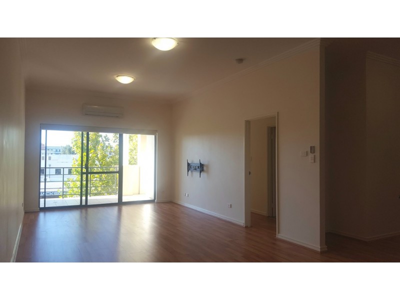 3/32 The Crescent, Midland WA 6056