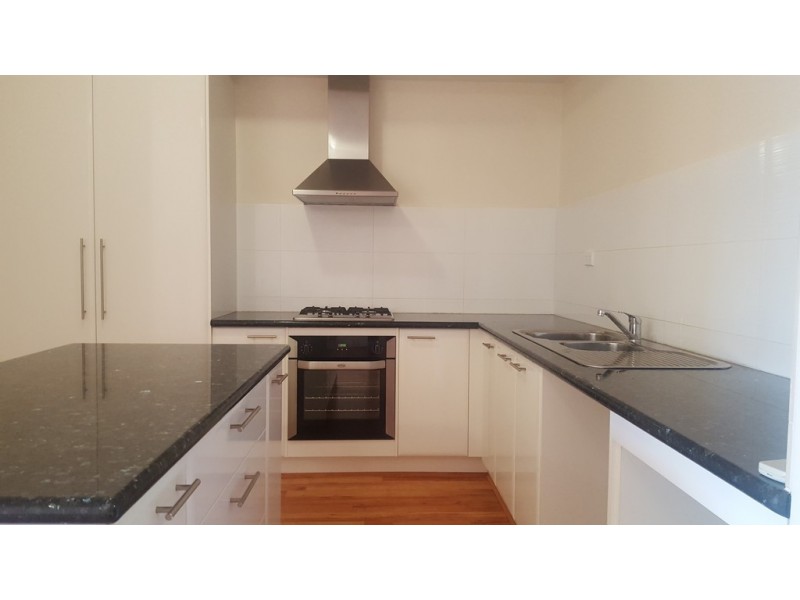 3/32 The Crescent, Midland WA 6056