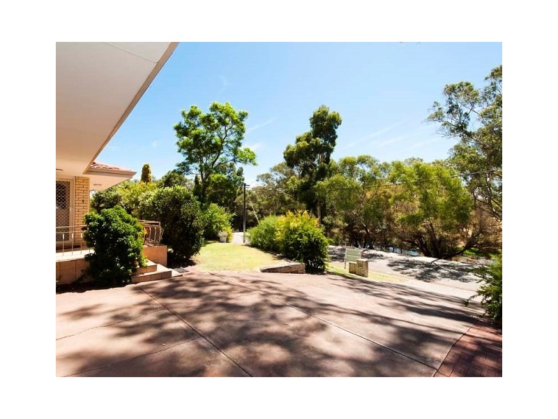 47 Bernley Drive, Viveash WA 6056