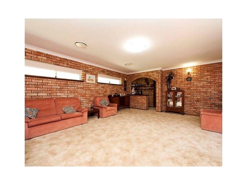 47 Bernley Drive, Viveash WA 6056