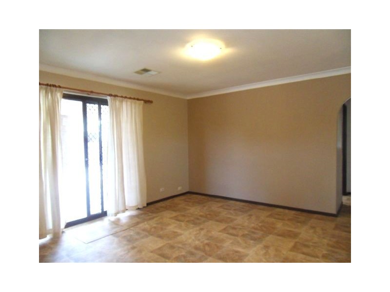 3 Dagenham Crescent, Midvale WA 6056