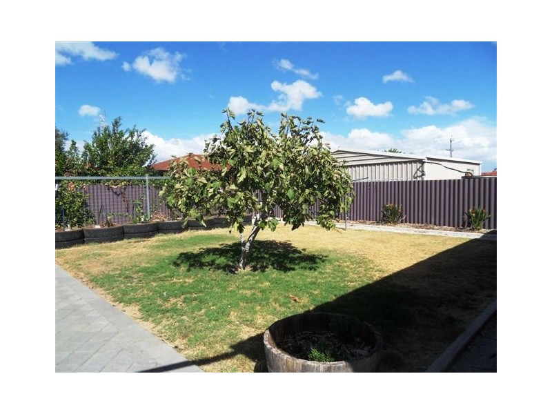 3 Dagenham Crescent, Midvale WA 6056